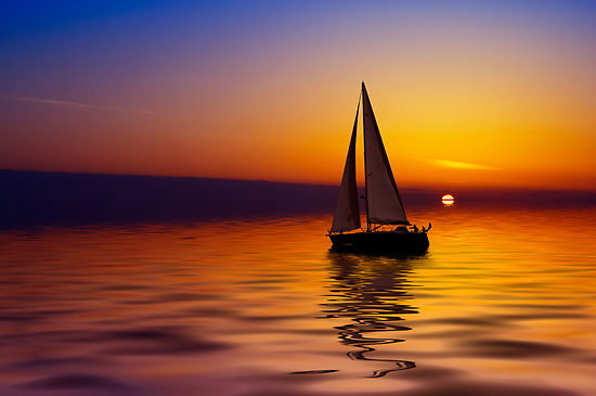 276535-10-sailboat-against-a-beautiful-sunset.jpg