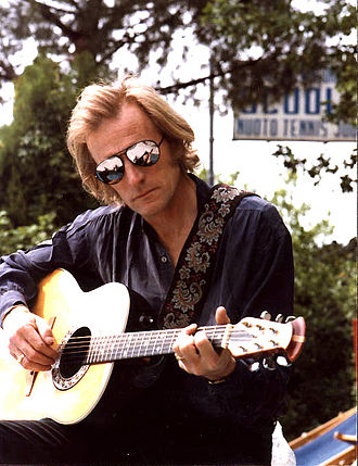 330px-Ninoferrer1980.jpg
