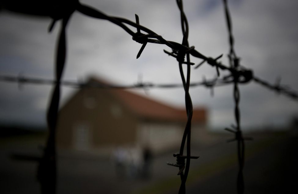 613816-germany-us-diplomacy-holocaust-buchenwald.jpg