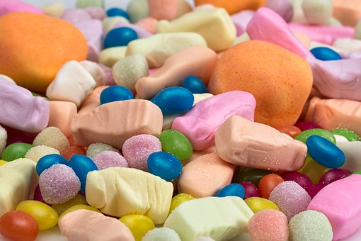 candy-3200857__340.jpg