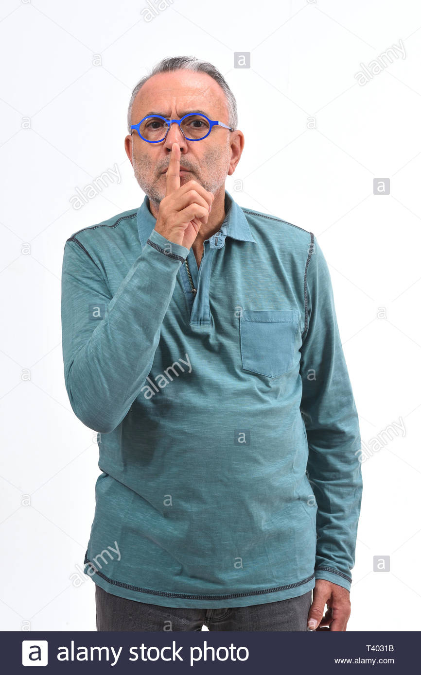 l-homme-fait-dans-le-silence-le-silence-avec-les-doigts-t4031b.jpg