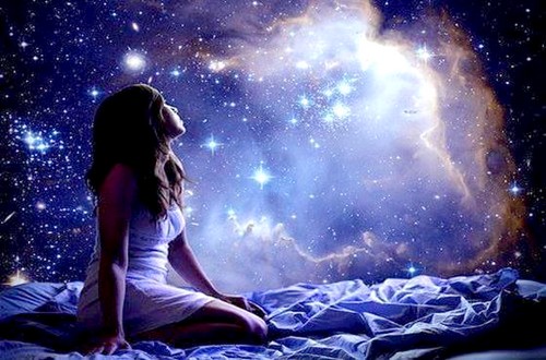 mujer-ante-un-universo-Copy.jpg