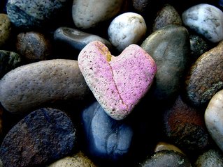 pink-heart-of-stone-1316358.jpg