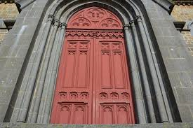 porte d'église.png
